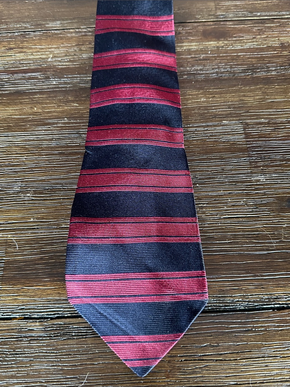 Paolo Gucci Men's Black and Red Striped Silk Tie Made in Italy